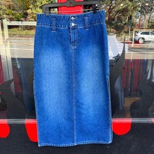 Squeeze Y2K Maxi Denim Skirt